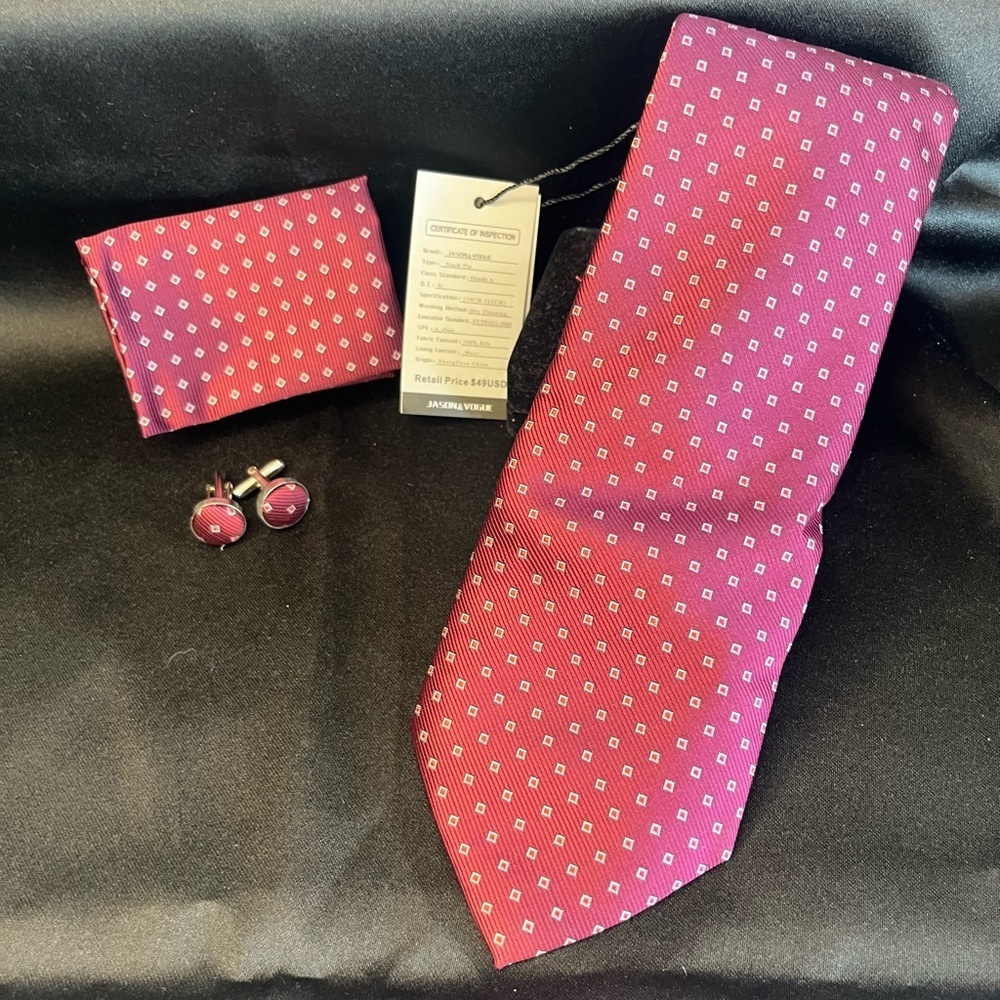 NWT- Silk Elegant Burgundy Tie Set with Cufflinks